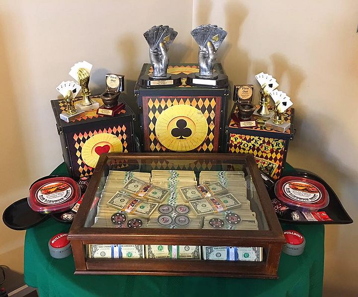 File:2016 Prize Table.jpg